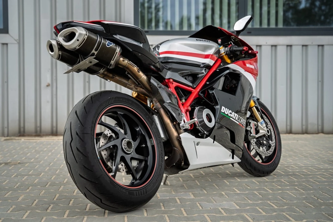 2010 Ducati 1198 - Image 6 of 27