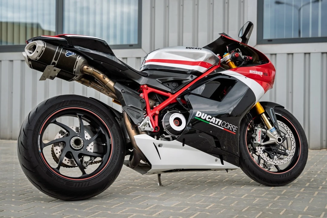 2010 Ducati 1198 - Image 3 of 27