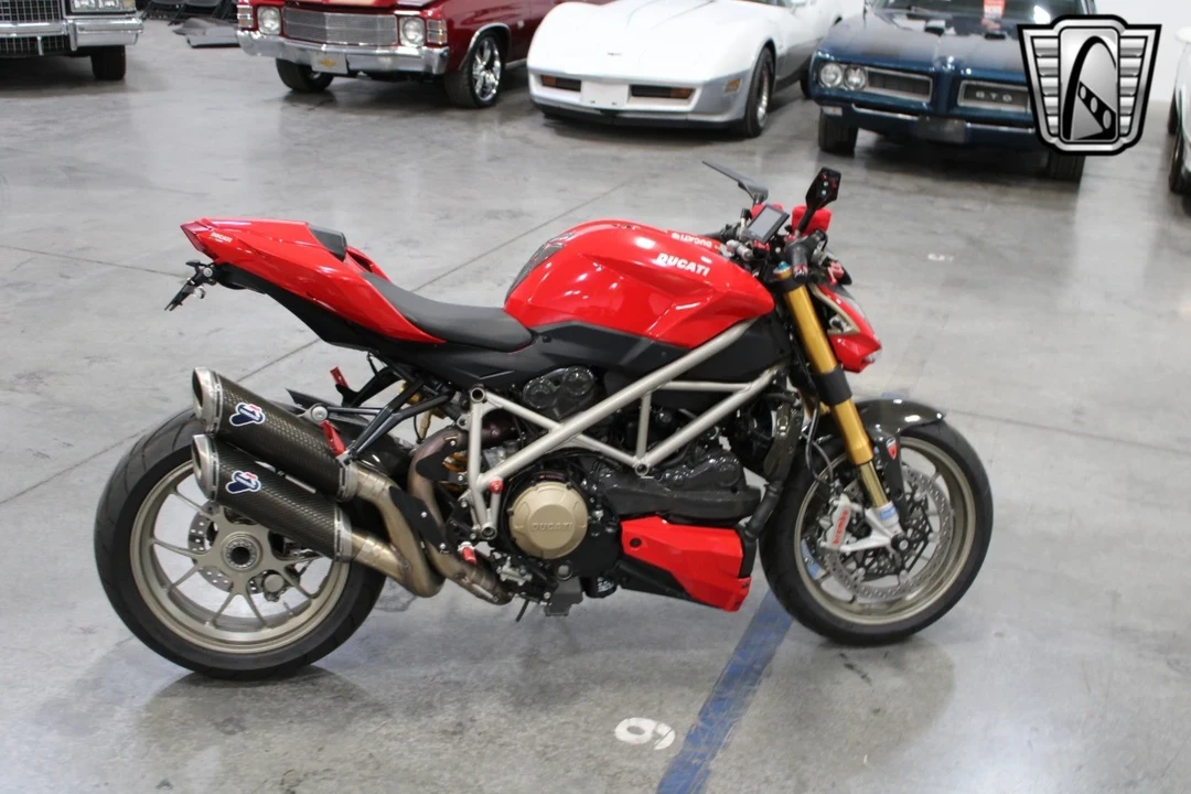 2010 Ducati Streetfighter - Image 7 of 12