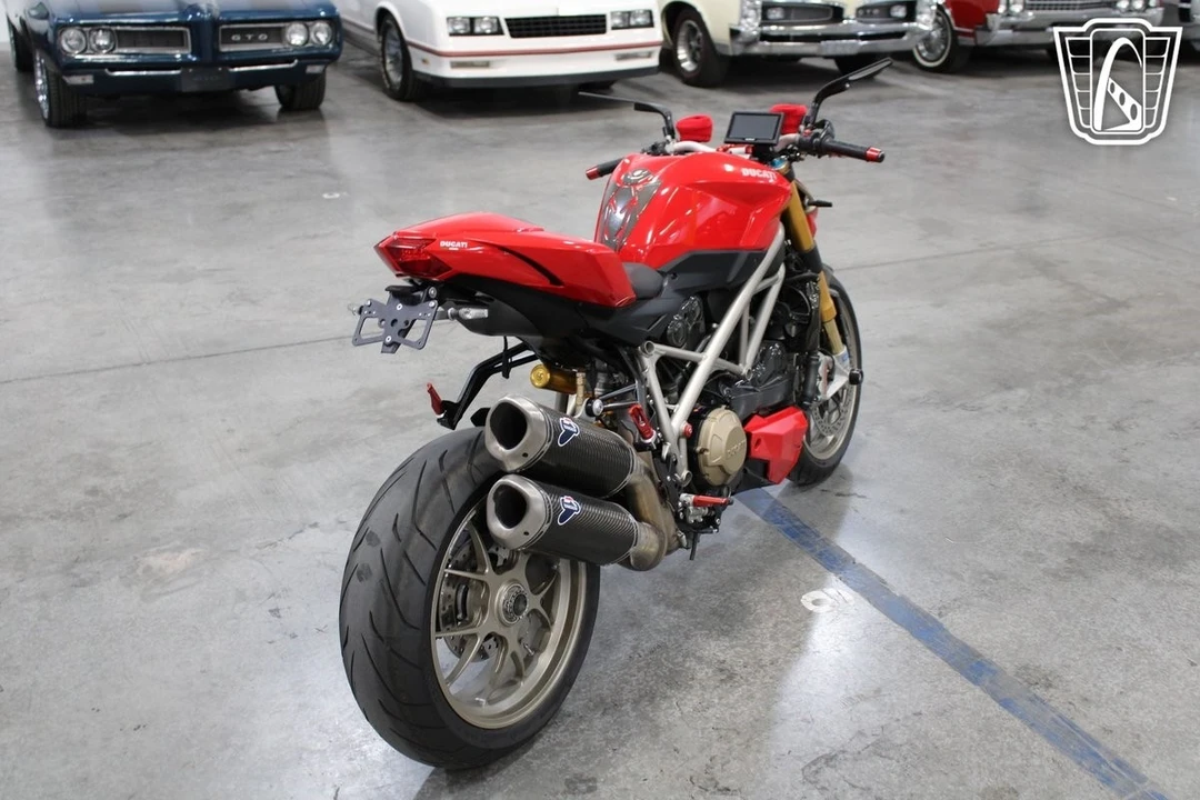 2010 Ducati Streetfighter - Image 10 of 12