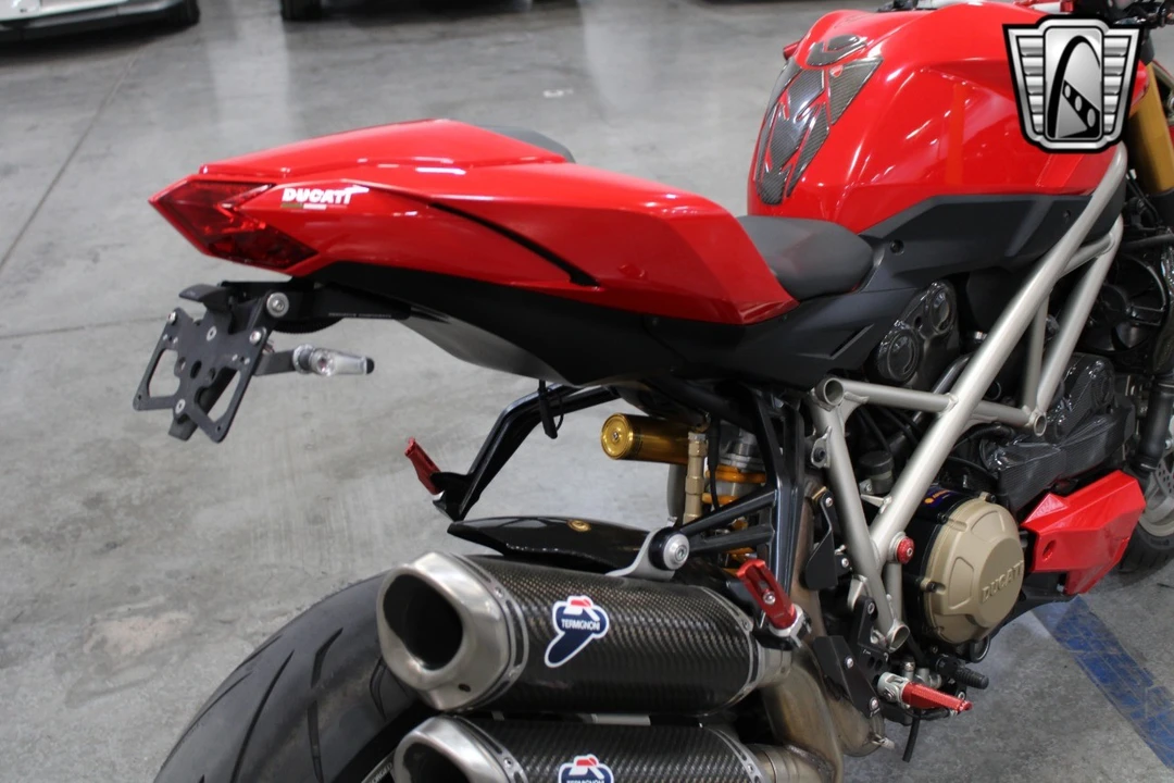 2010 Ducati Streetfighter - Image 9 of 12