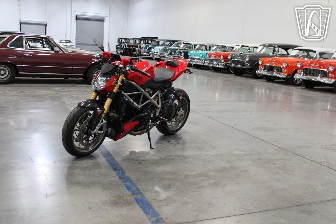 2010 Ducati Streetfighter - Image 3 of 12