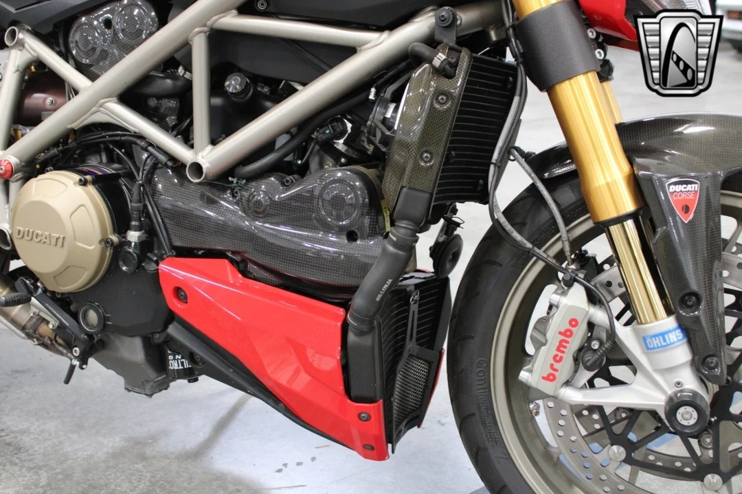 2010 Ducati Streetfighter - Image 14 of 21