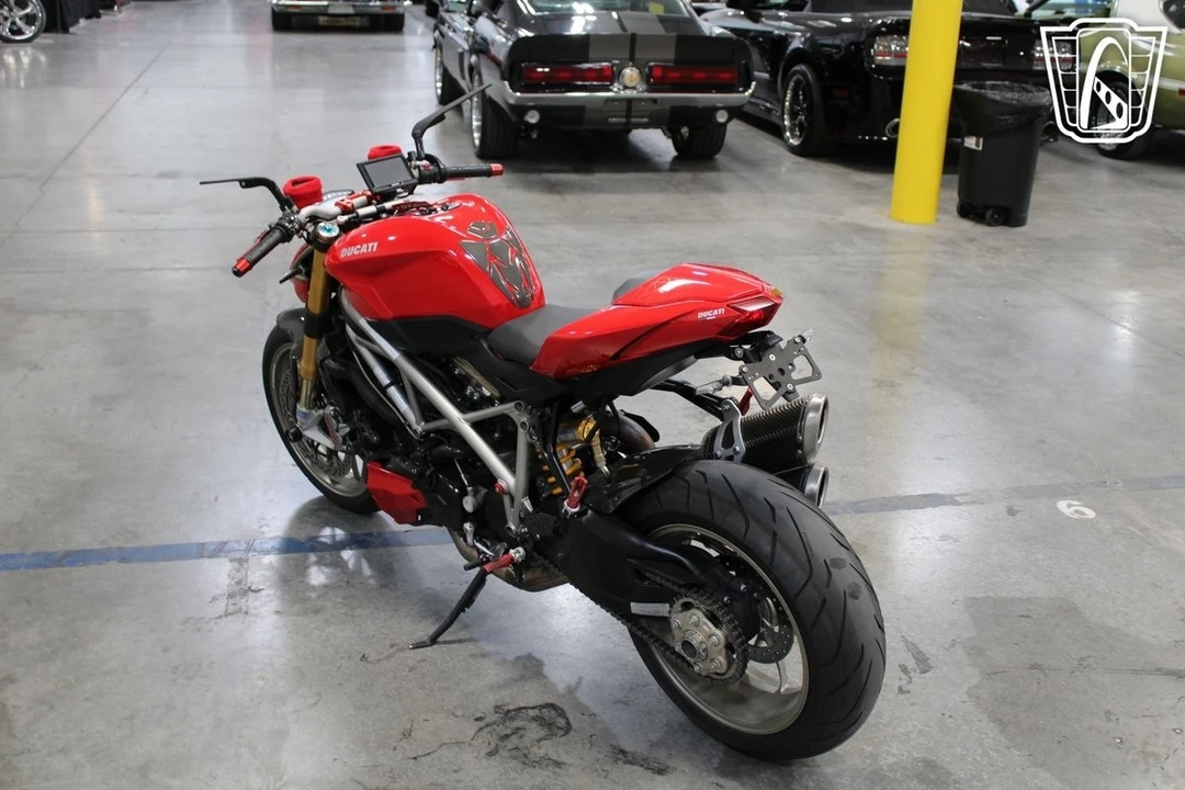 2010 Ducati Streetfighter - Image 8 of 12