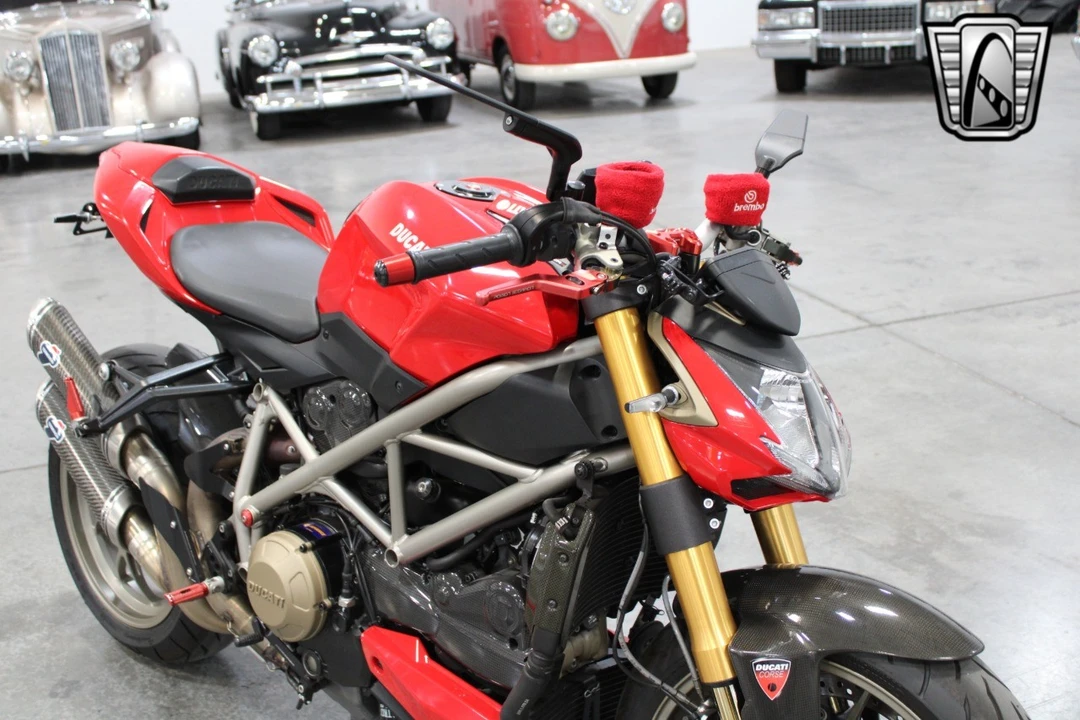 2010 Ducati Streetfighter - Image 10 of 12