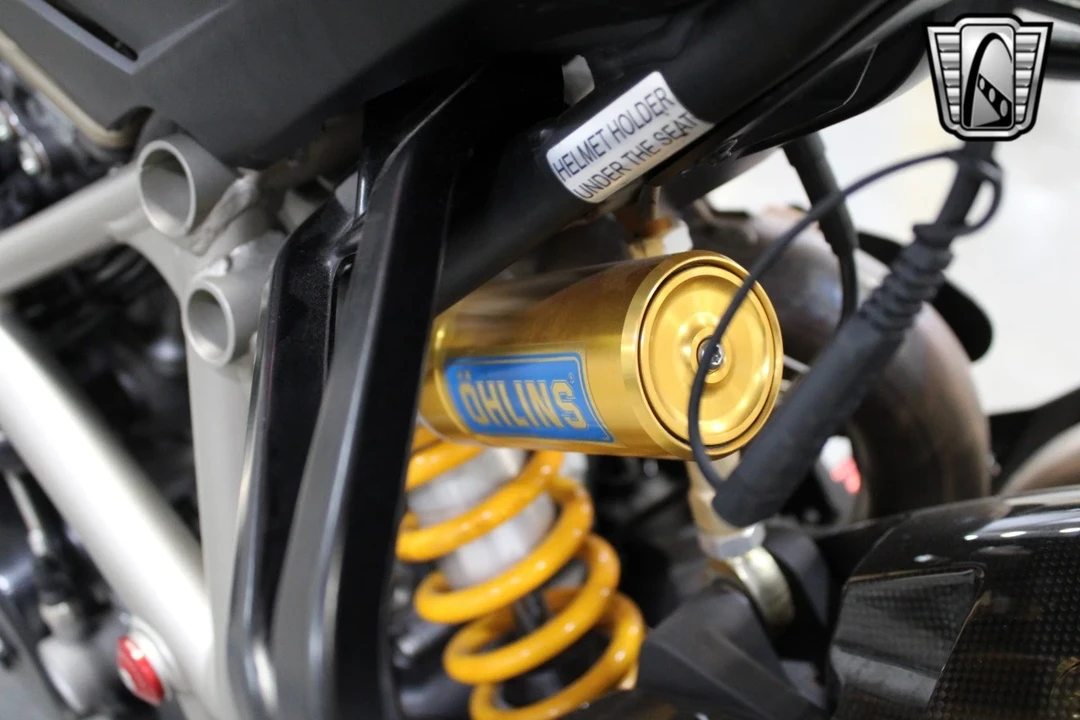 2010 Ducati Streetfighter - Image 15 of 21