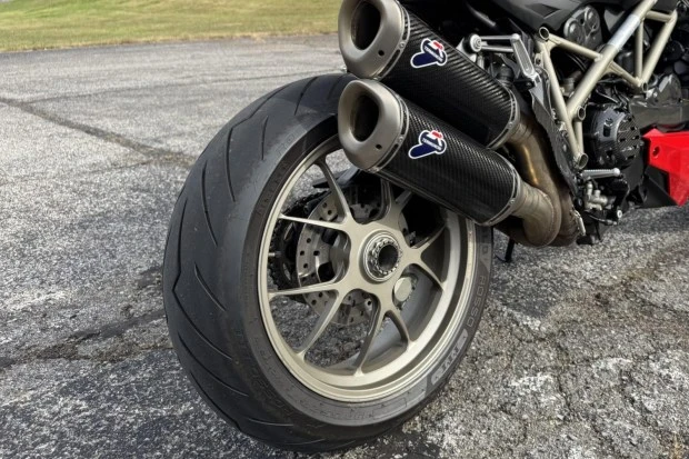 2010 Ducati Streetfighter - Image 6 of 6