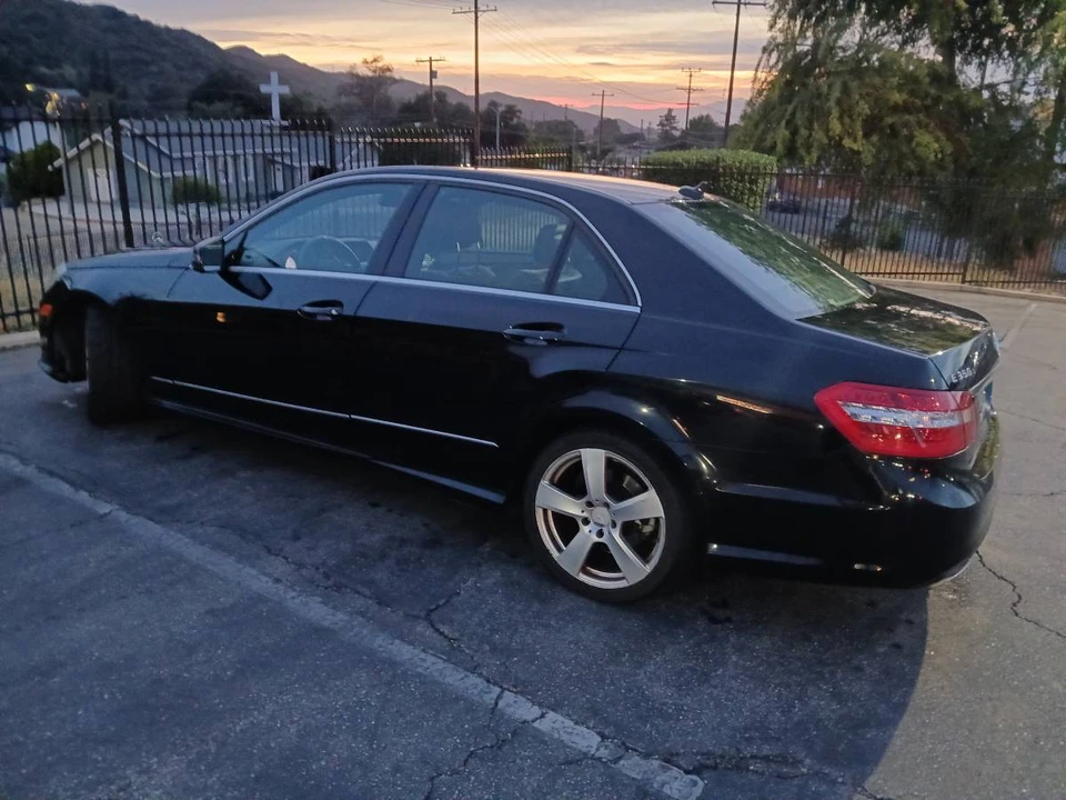 2010 Mercedes-Benz W212 E-Class - Image 2 of 16