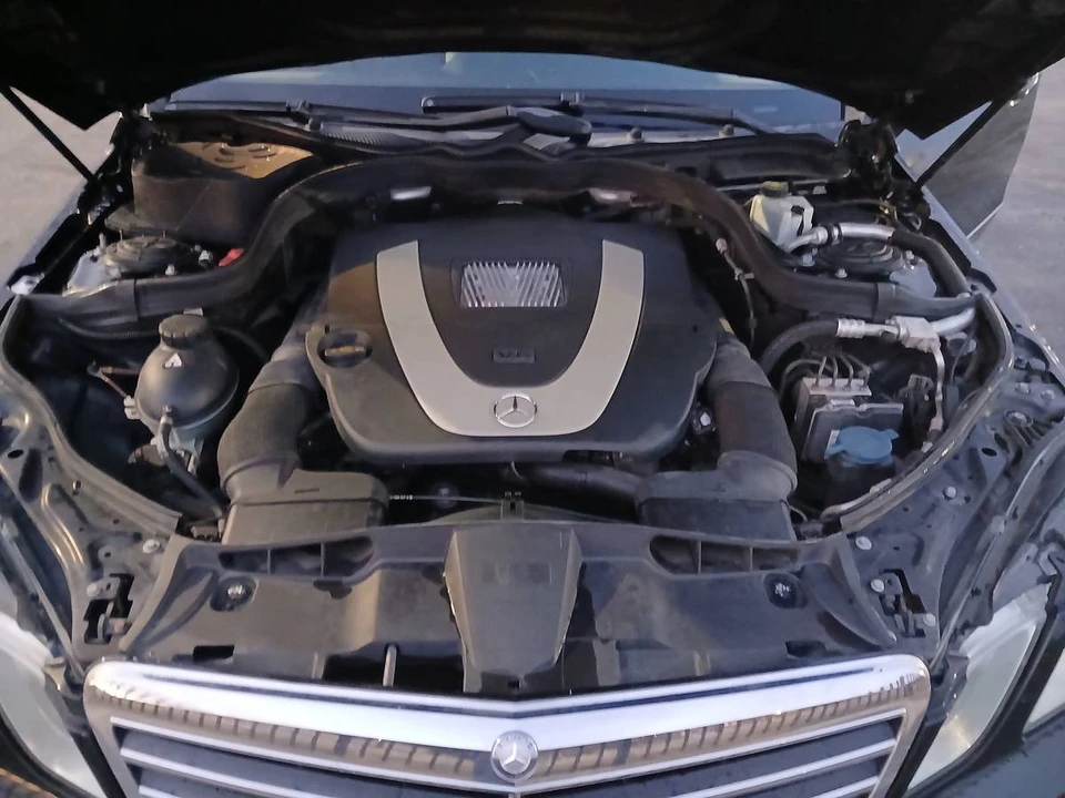 2010 Mercedes-Benz W212 E-Class - Image 14 of 16