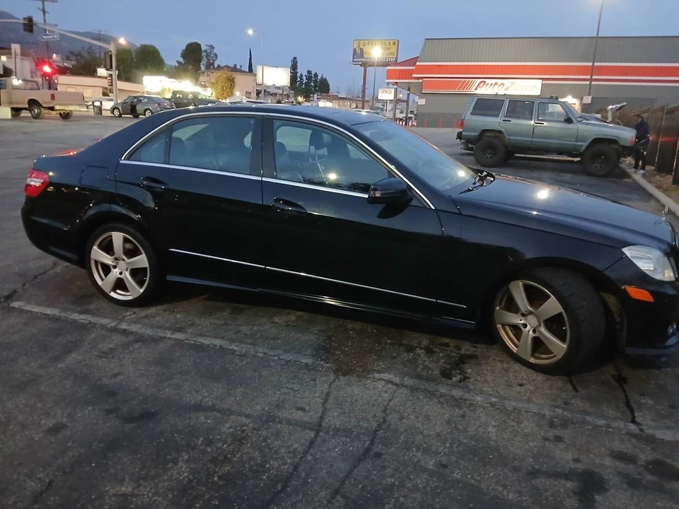 2010 Mercedes-Benz W212 E-Class - Image 5 of 16