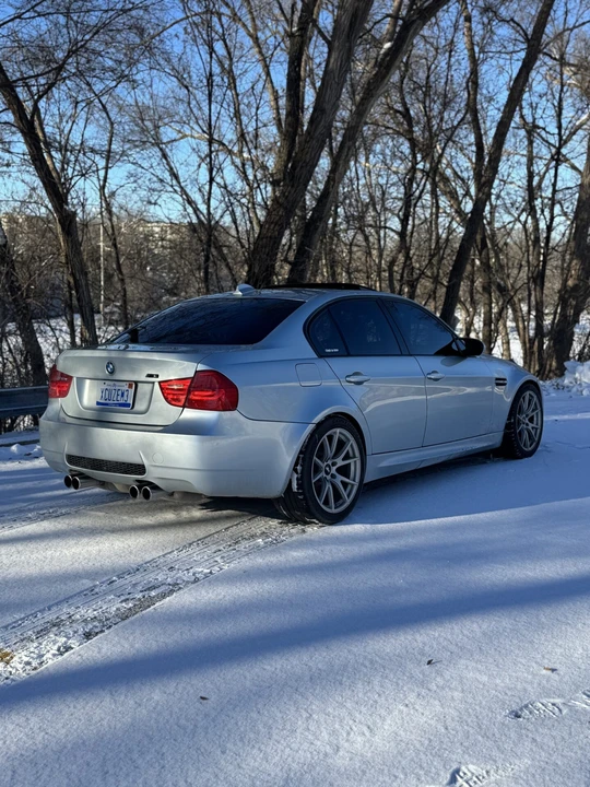 2010 BMW E90 M3 Sedan - Image 7 of 16