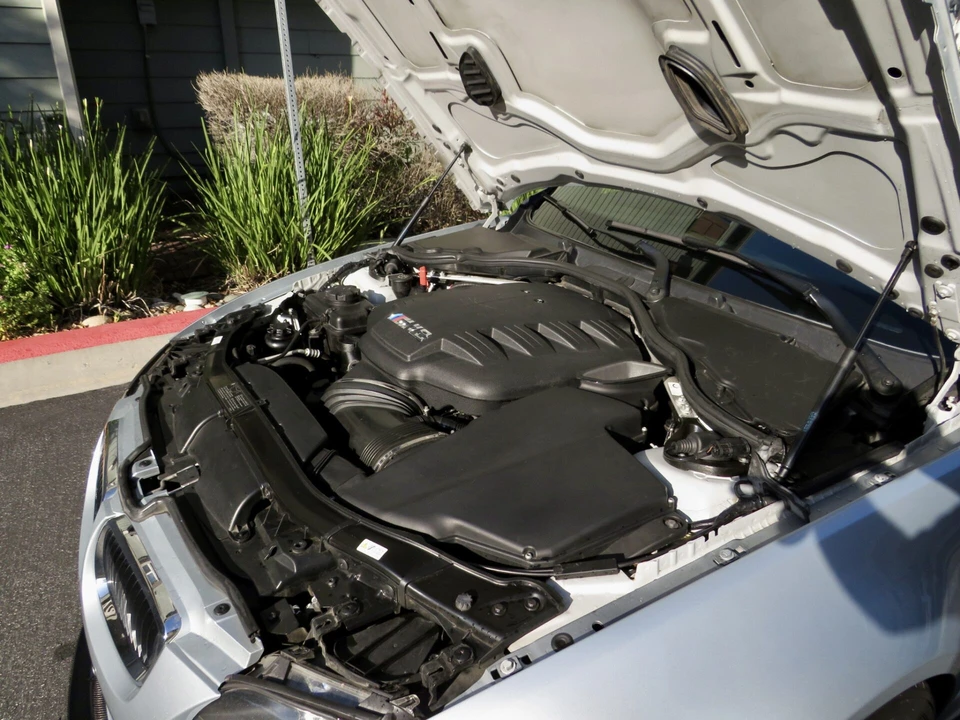 2010 BMW E90 M3 Sedan - Image 16 of 20