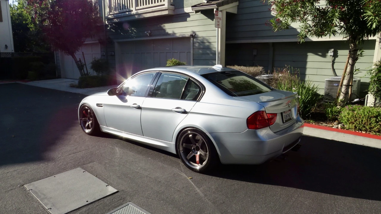 2010 BMW E90 M3 Sedan - Image 5 of 20