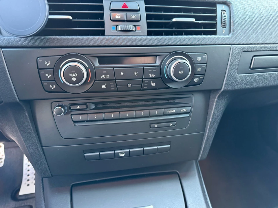 2010 BMW E90 M3 Sedan - Image 7 of 16