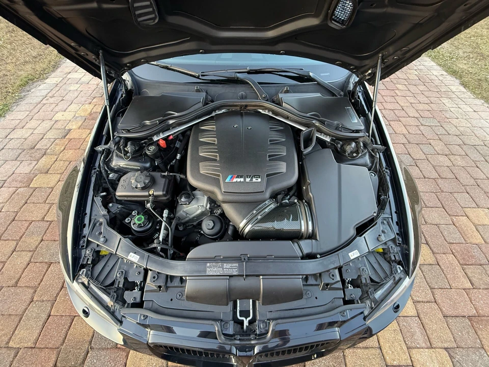 2010 BMW E90 M3 Sedan - Image 9 of 16