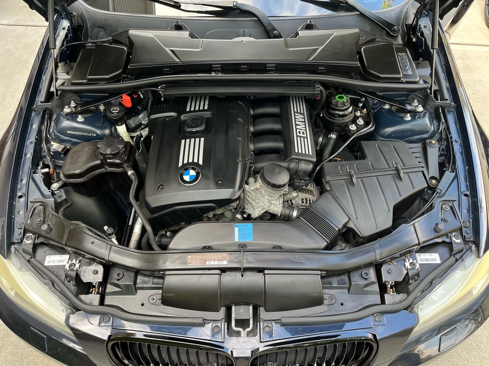 2010 BMW E91 3 Series Touring - Image 13 of 30