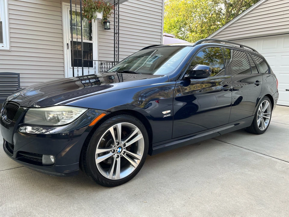 2010 BMW E91 3 Series Touring - Image 2 of 30