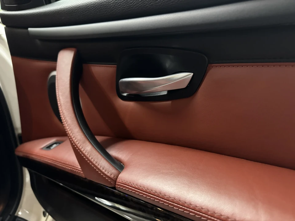 2010 BMW E93 M3 Convertible - Image 14 of 17