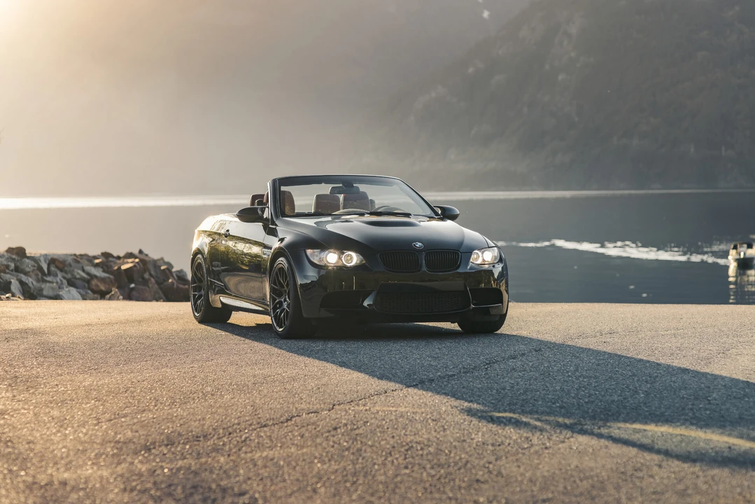 2010 BMW E93 M3 Convertible - Image 3 of 19