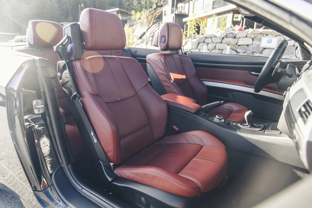 2010 BMW E93 M3 Convertible - Image 4 of 19
