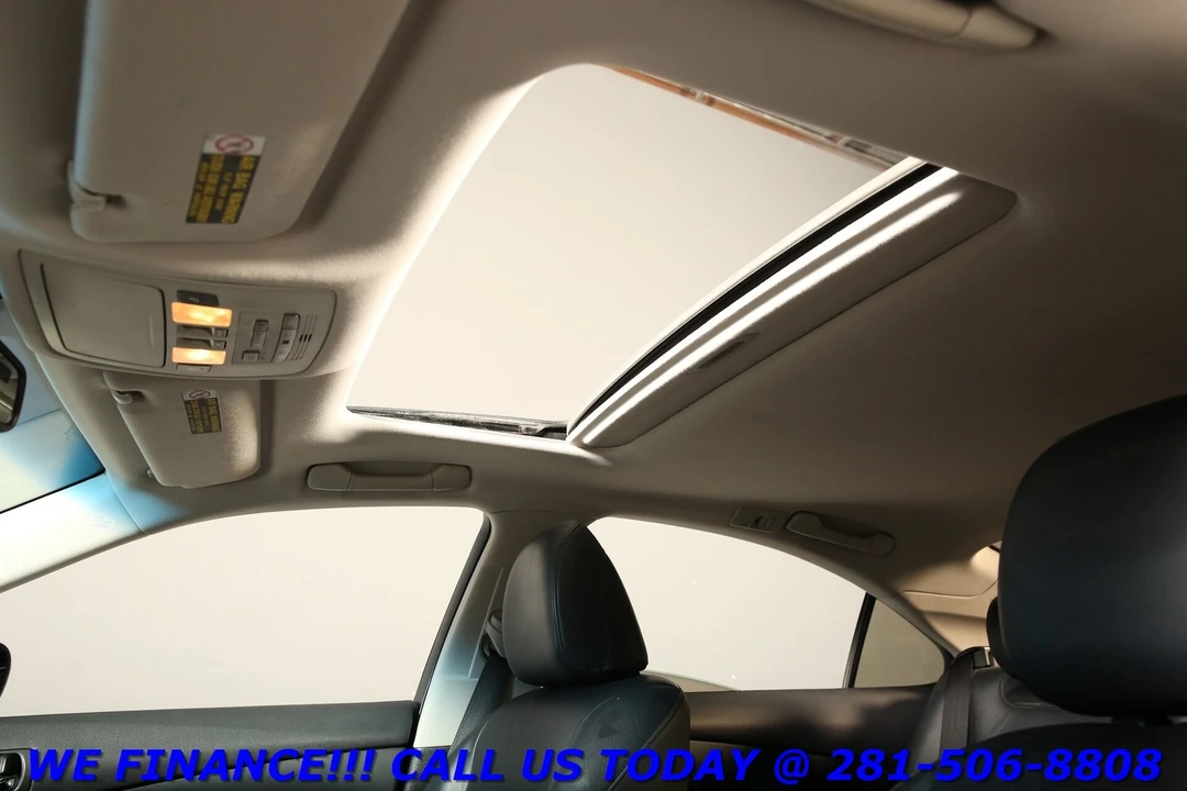 2010 Lexus ES 4th Gen - Image 11 of 21