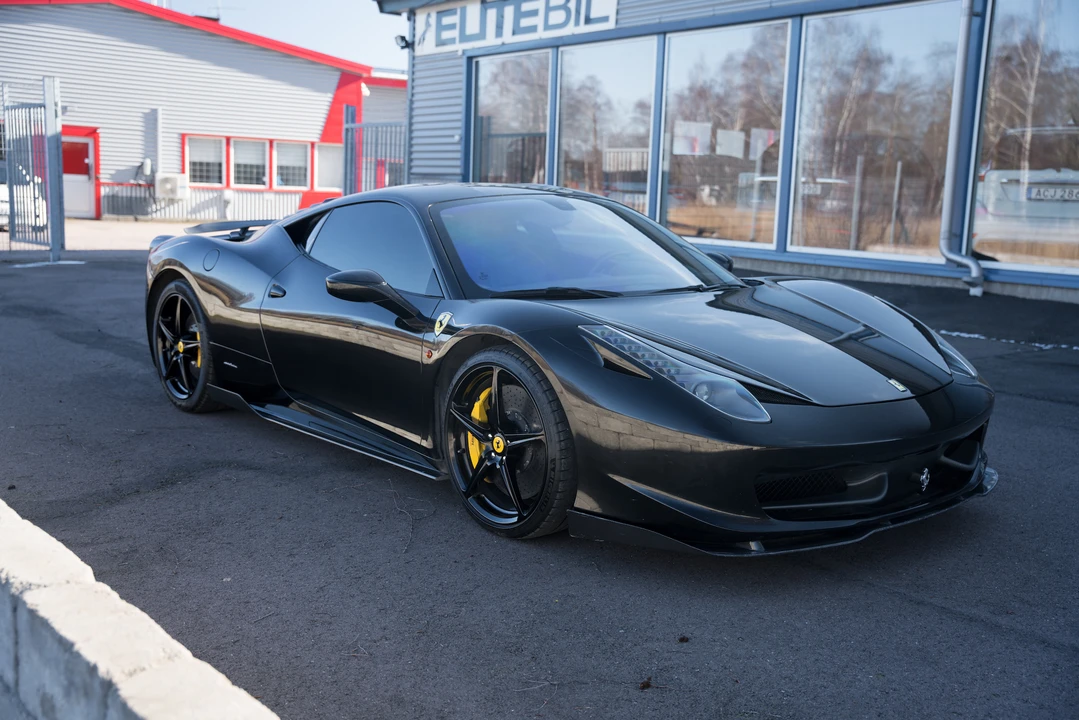 2010 Ferrari 458 Italia - Image 10 of 31