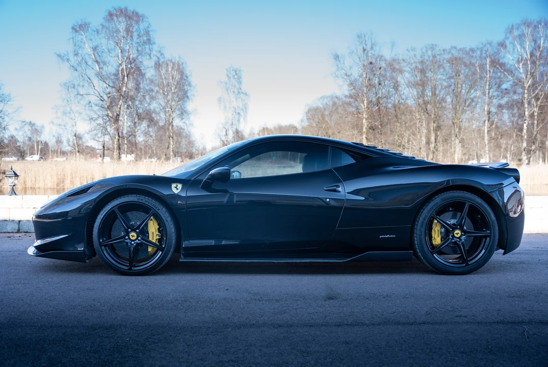 2010 Ferrari 458 Italia - Image 13 of 31