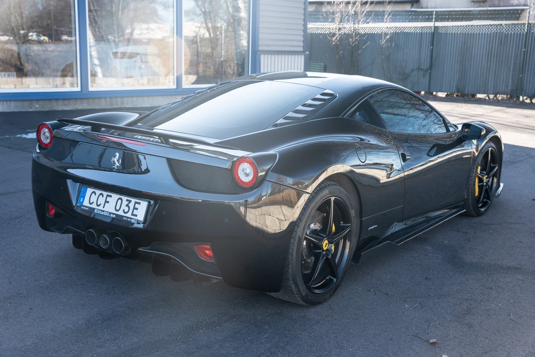 2010 Ferrari 458 Italia - Image 15 of 31