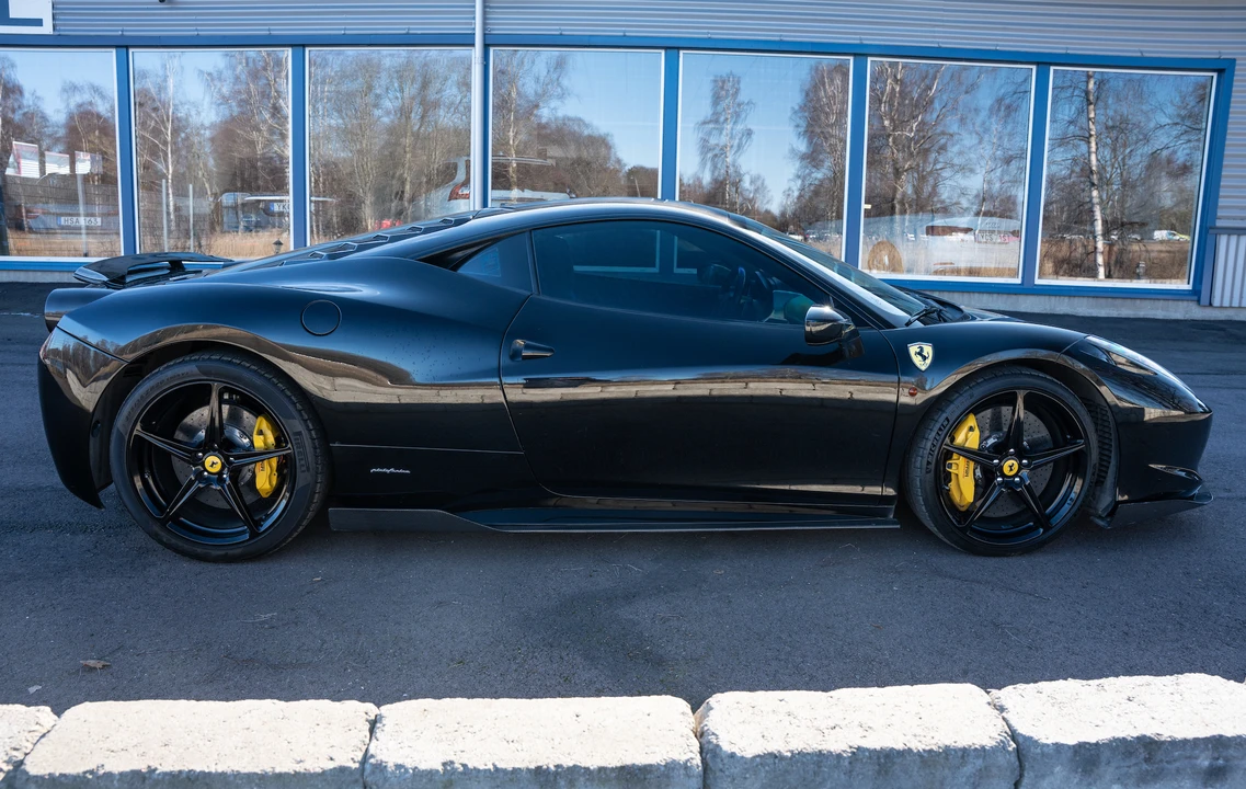 2010 Ferrari 458 Italia - Image 9 of 31