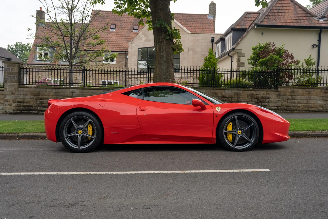2010 Ferrari 458 Italia - Image 5 of 31