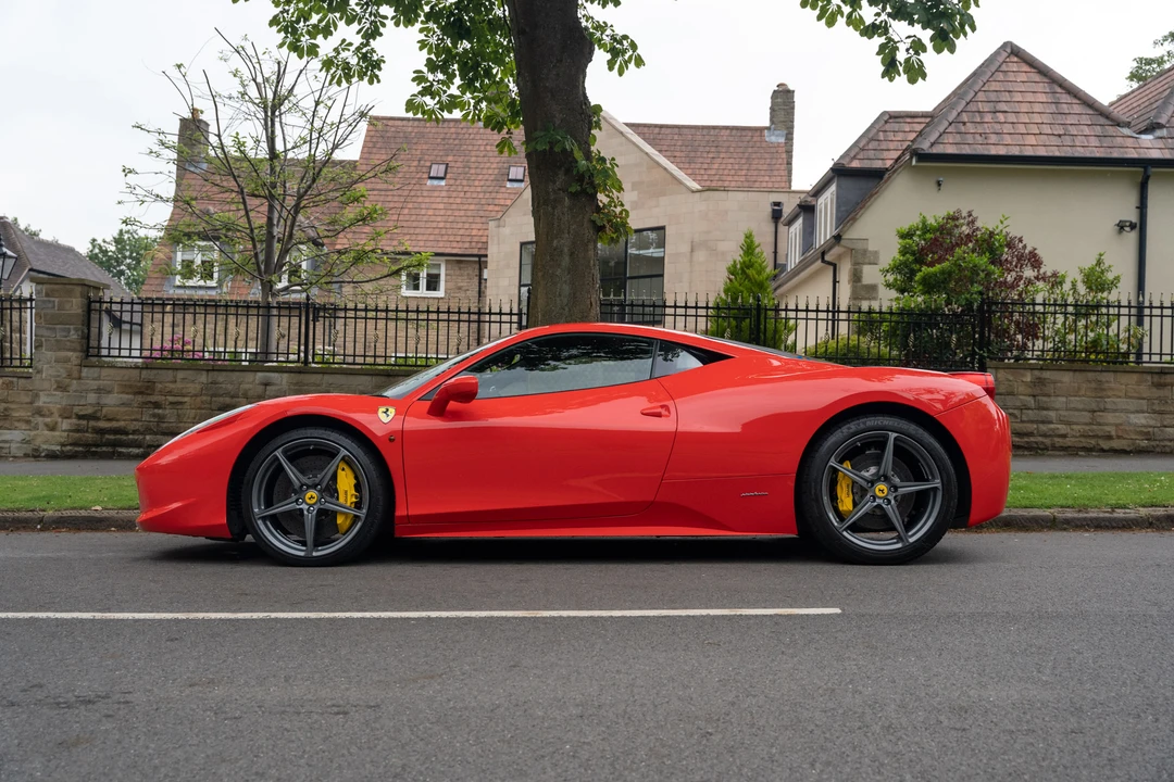 2010 Ferrari 458 Italia - Image 9 of 31