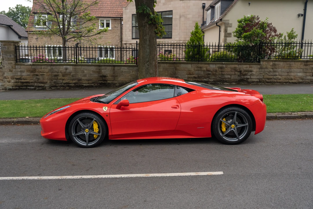 2010 Ferrari 458 Italia - Image 17 of 31