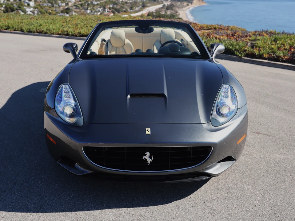 2010 Ferrari California - Image 4 of 4