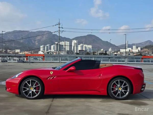 2010 Ferrari California - Image 18 of 20