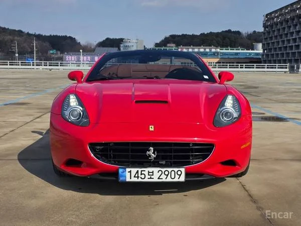 2010 Ferrari California - Image 19 of 20