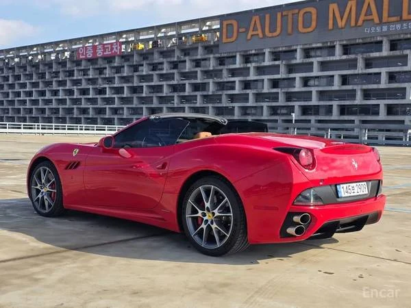 2010 Ferrari California - Image 14 of 20