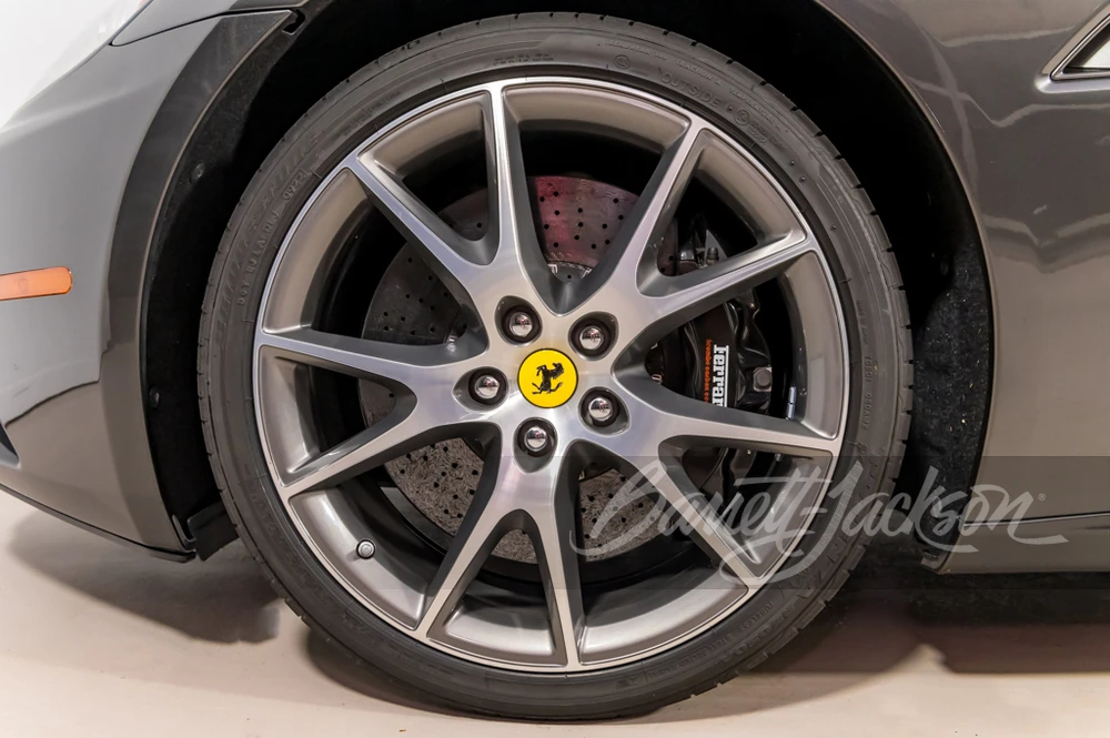 2010 Ferrari California - Image 30 of 31