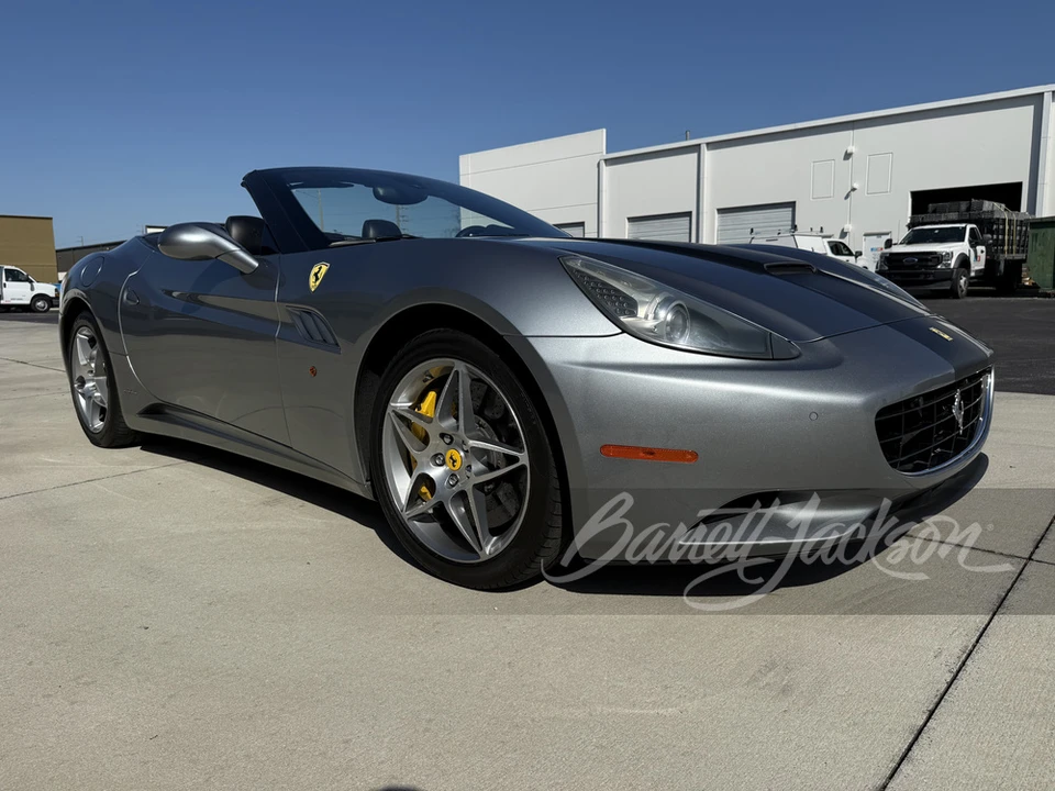 2010 Ferrari California - Image 7 of 31