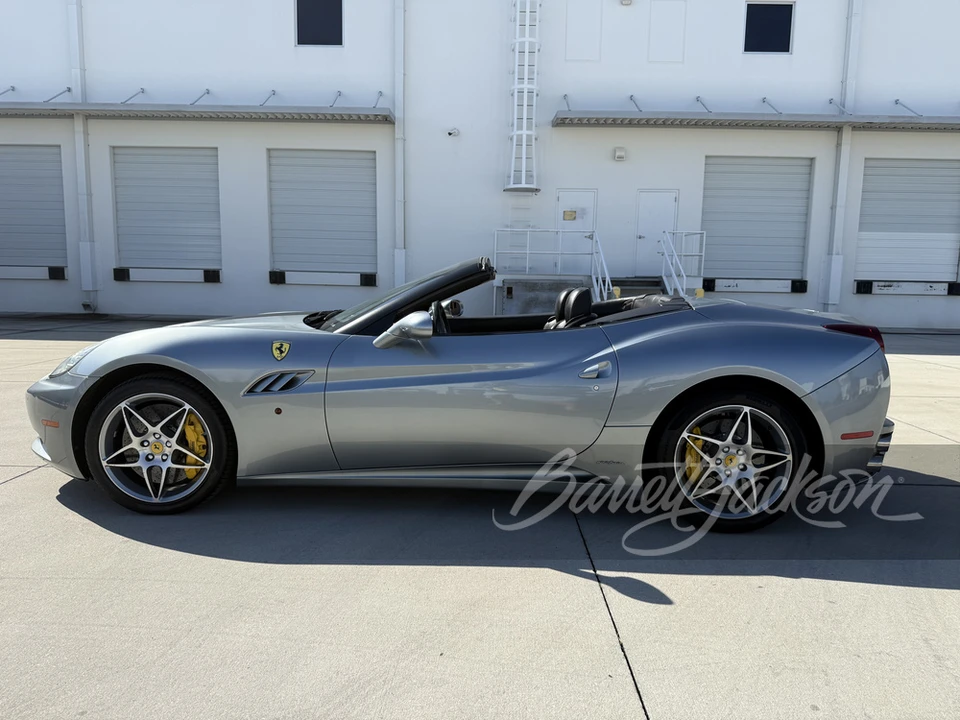 2010 Ferrari California - Image 17 of 31
