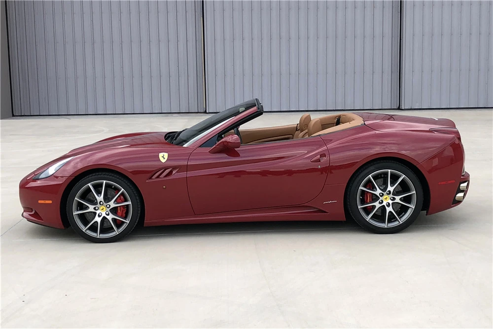 2010 Ferrari California - Image 5 of 5