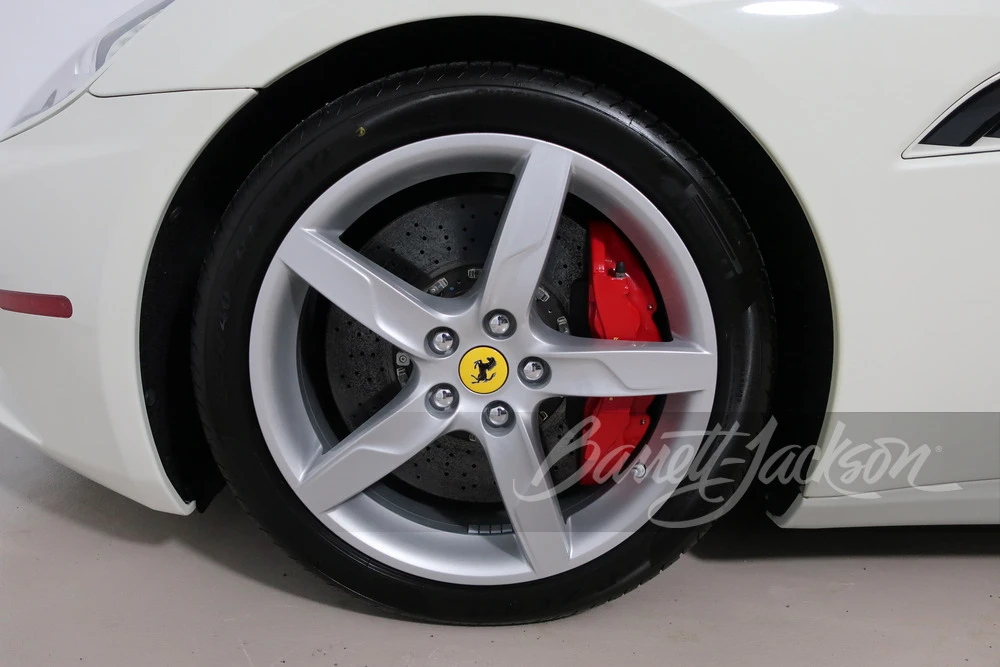 2010 Ferrari California - Image 8 of 29