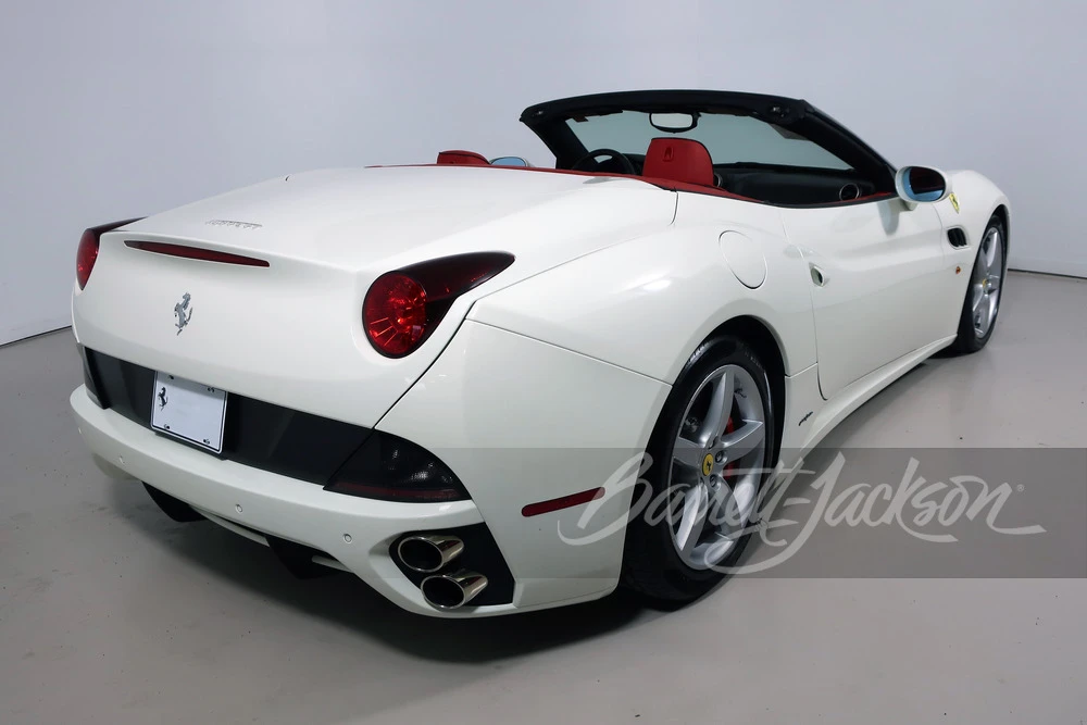 2010 Ferrari California - Image 28 of 29