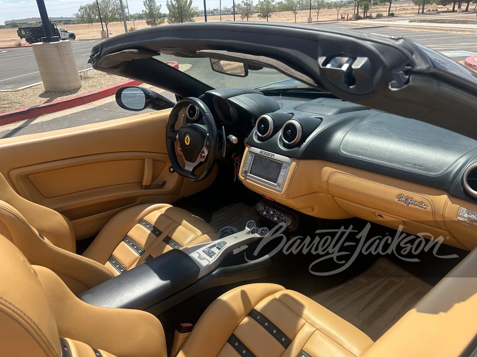 2010 Ferrari California - Image 4 of 5