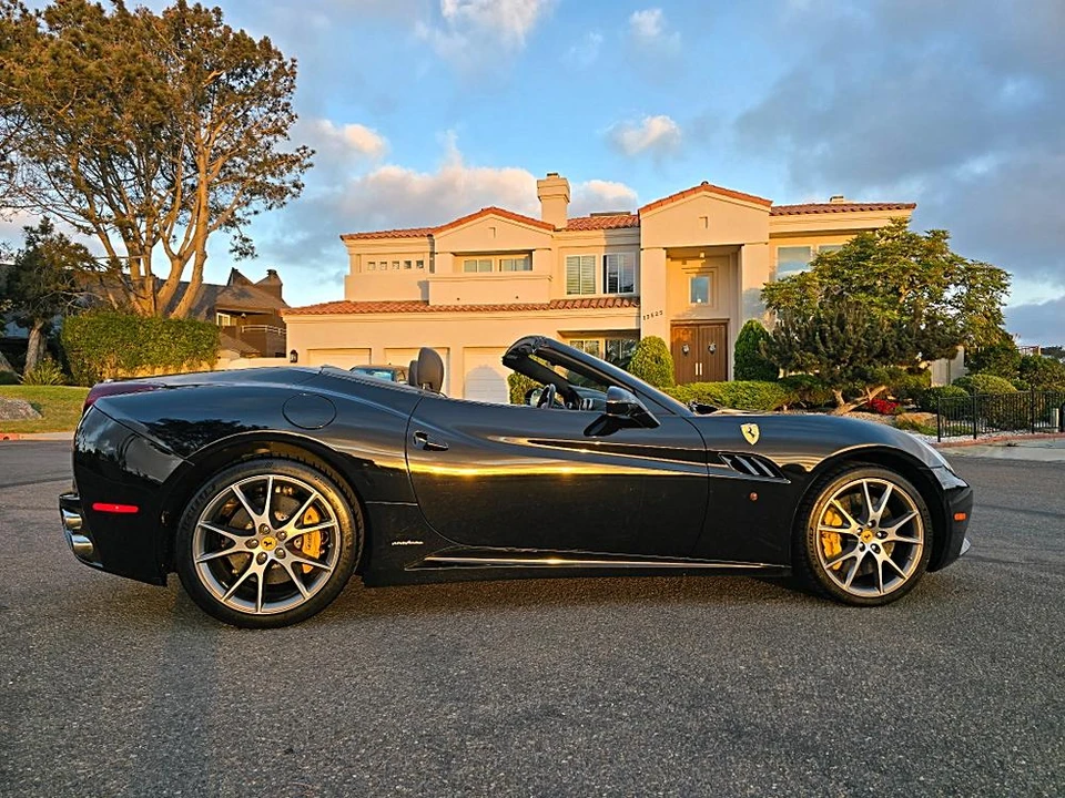 2010 Ferrari California - Image 7 of 31