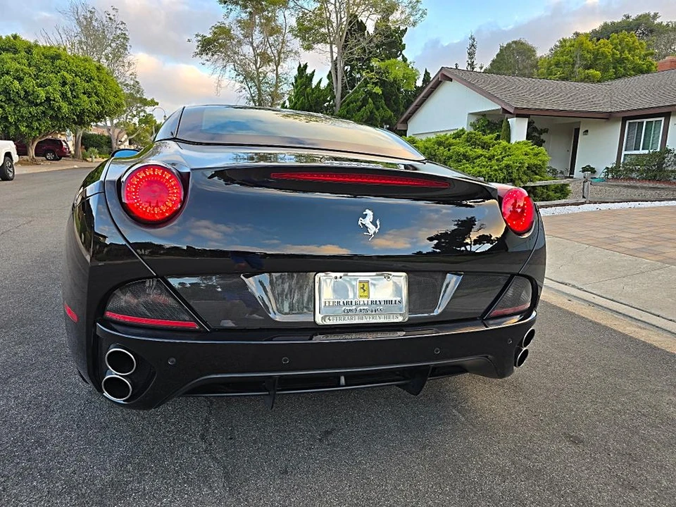 2010 Ferrari California - Image 11 of 31