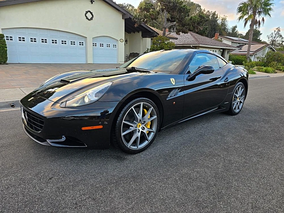 2010 Ferrari California - Image 4 of 31