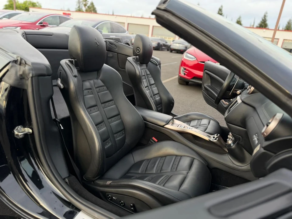 2010 Ferrari California - Image 29 of 31
