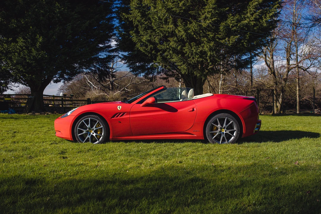 2010 Ferrari California - Image 8 of 31