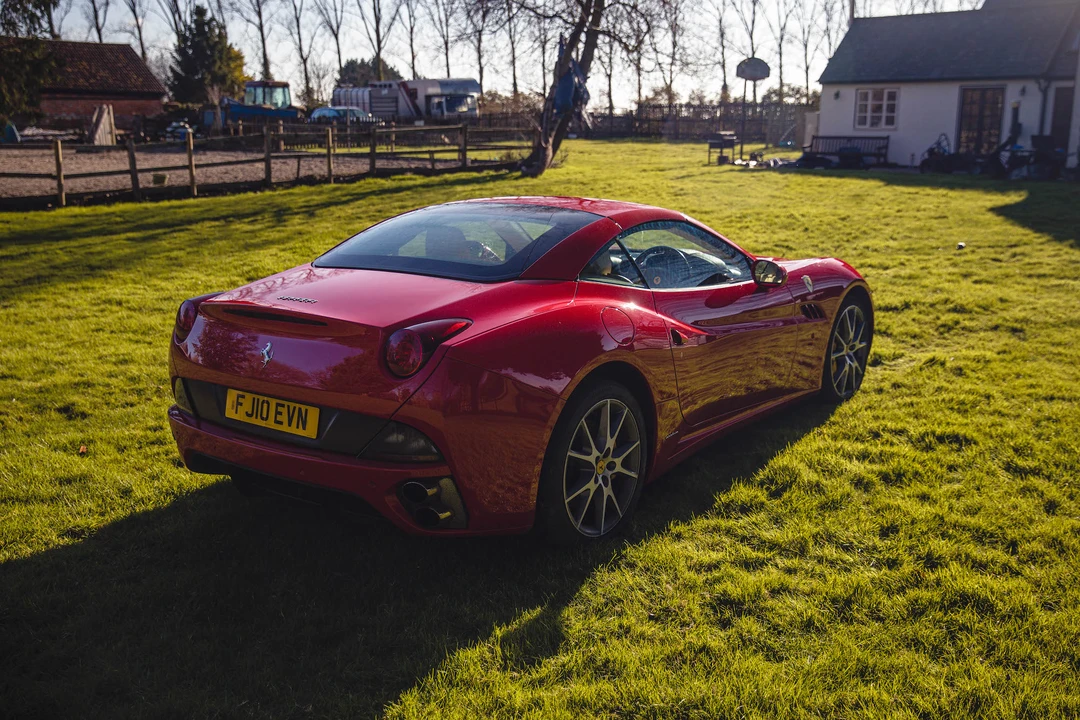 2010 Ferrari California - Image 14 of 31