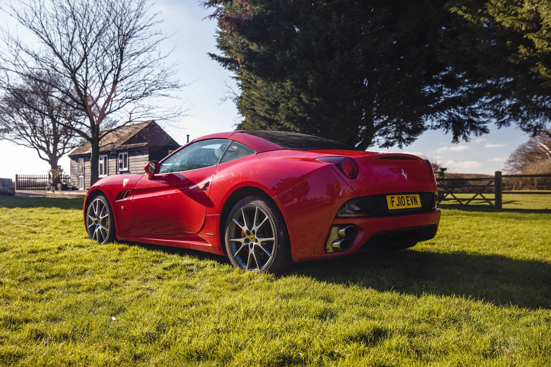 2010 Ferrari California - Image 11 of 31